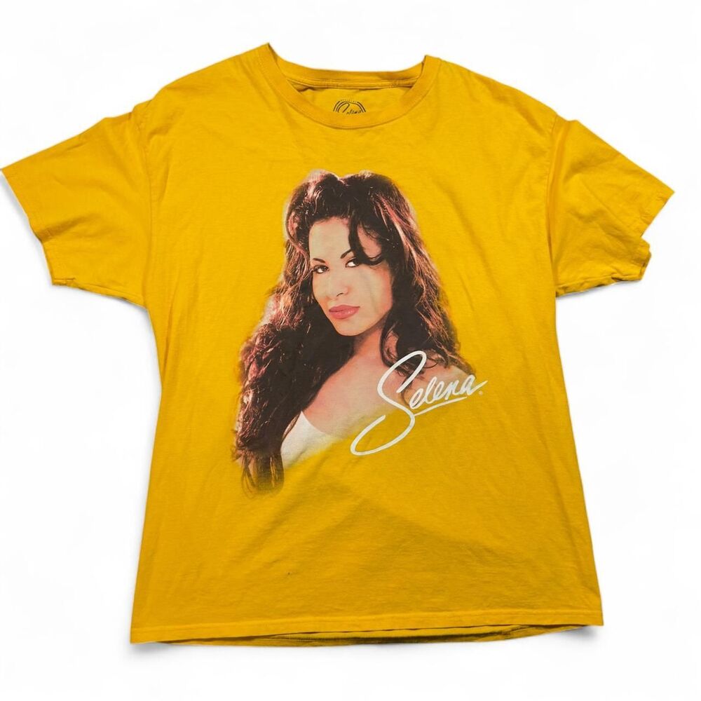 Selena Quintanilla Graphic T-Shirt Men’s Large Yellow Official Merch